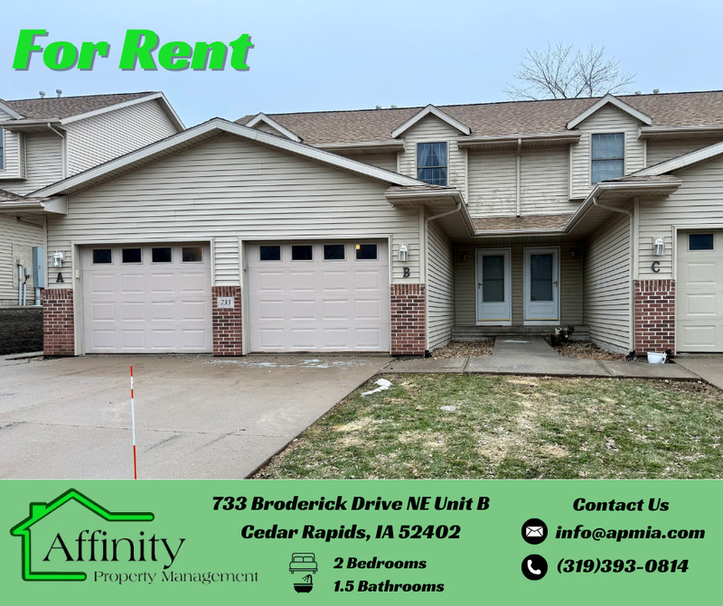Cedar Rapids Condo: 733 Broderick Dr NE