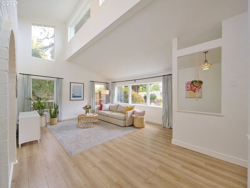 Camas House: 1641 NW 31st Ave