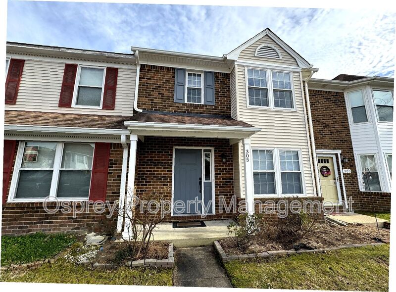 Cozy 3BR Townhome! - Photo 1