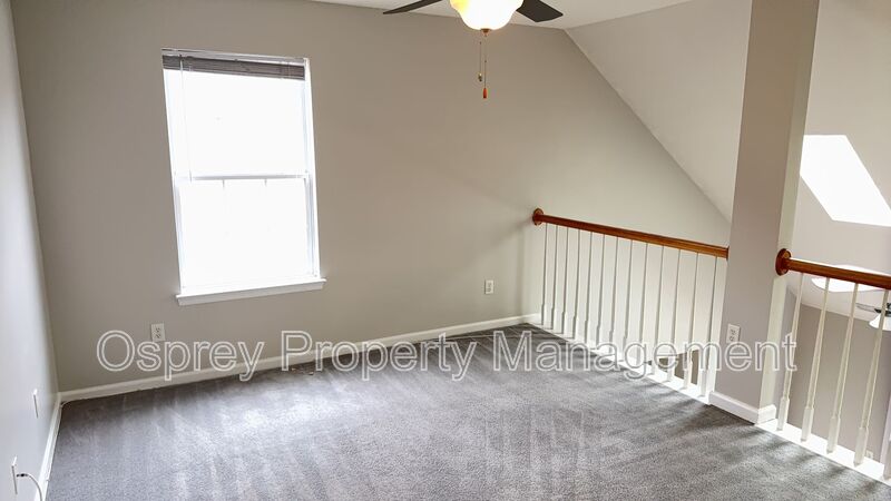 3BR Townhouse Condo with Garage "ASK ABOUT OUR ZERO DEPOSIT" - Photo 13