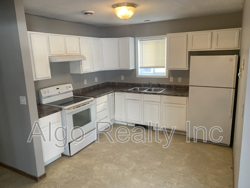 Minneapolis House: 2609 Colfax Ave N