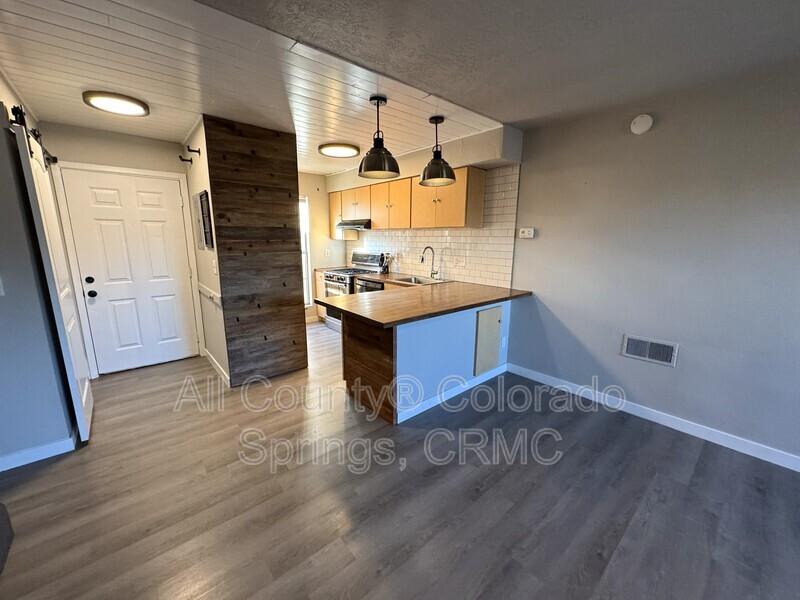 Colorado Springs Condo: 3415 Rebecca Lane