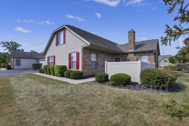 Grove City Condo: 2623 Landings Way