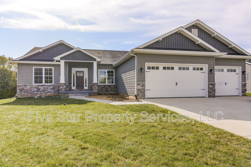 Chatham House: 60 Moonlight Ct