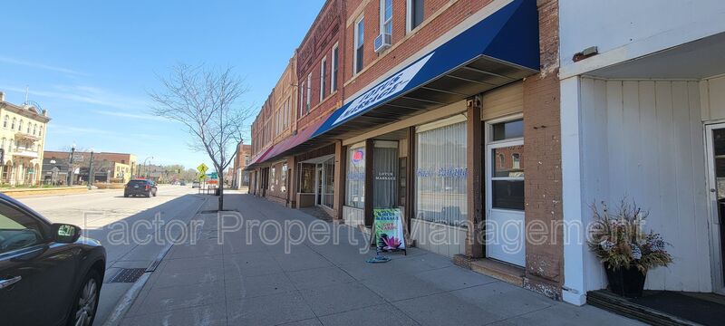 St. Peter Condo: 201 1/2 S. Minnesota Ave