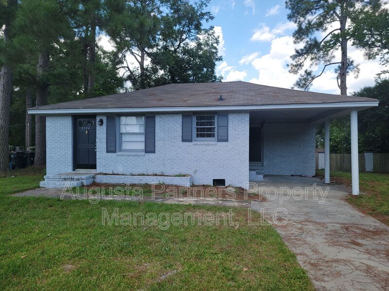 Augusta House: 2034 Trout