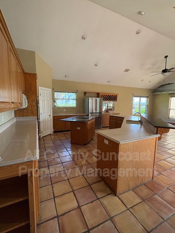 Main Rental Photo 11