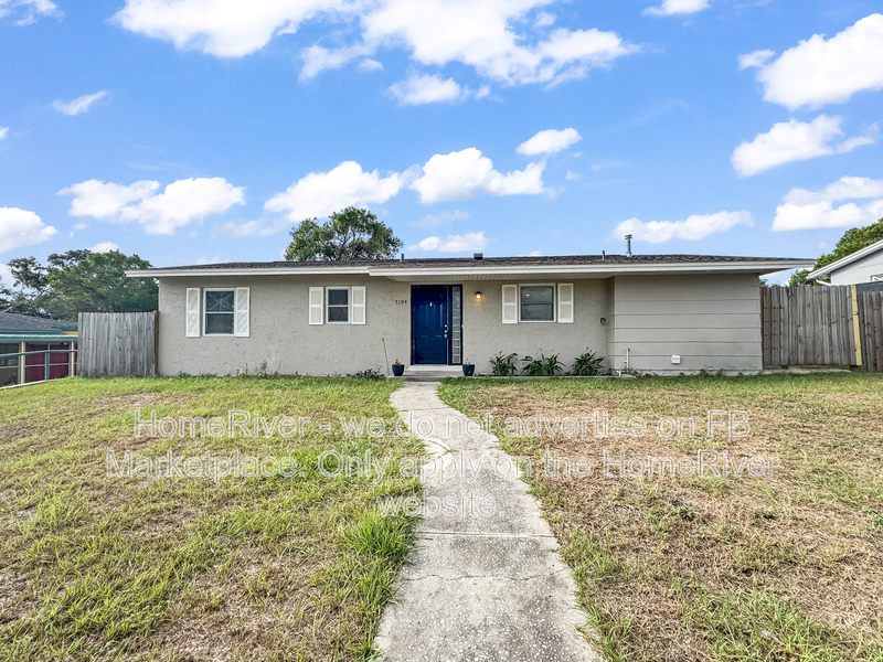 Spring Hill House: 7104 Spring Hill Dr