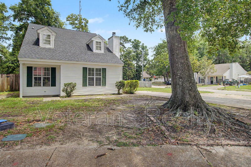 Biloxi House: 2386 Merlin Cove
