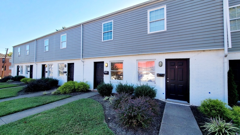 Richmond Townhome: 509 N 35th St