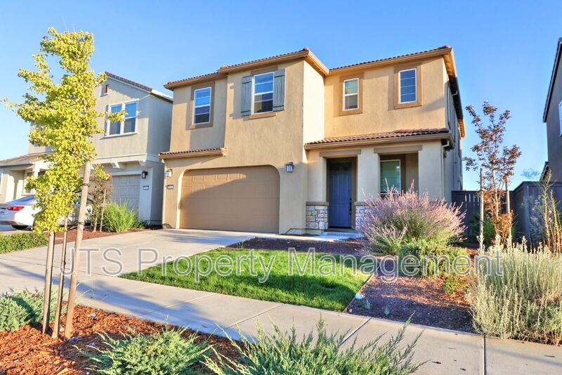 Sacramento House: 3606 Nuestra Avenue