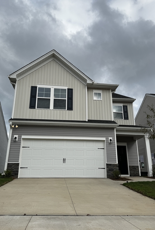 Greenville House: 142 Gervais Circle