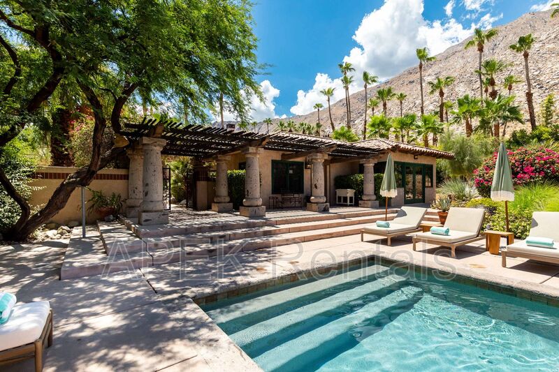 Palm Springs House: 690 West Linda Vista Drive