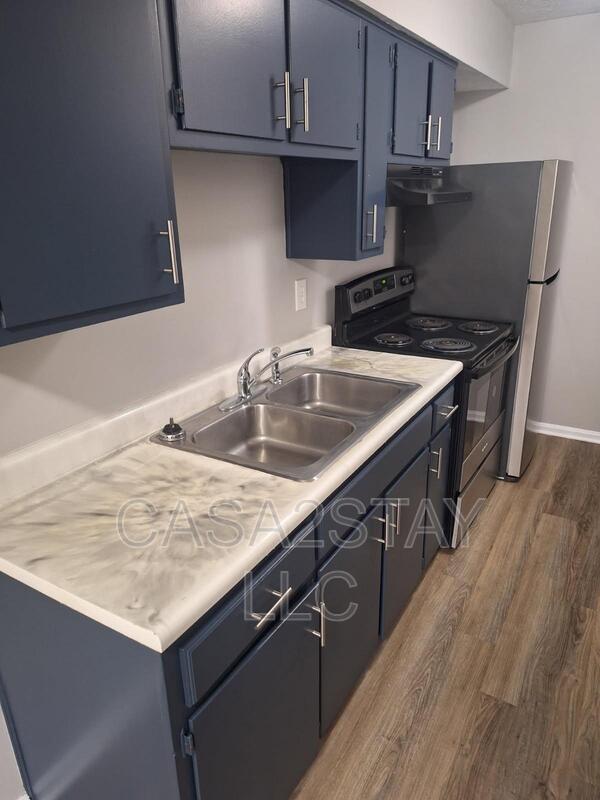 Radcliff Condo: 668 Knox Blvd