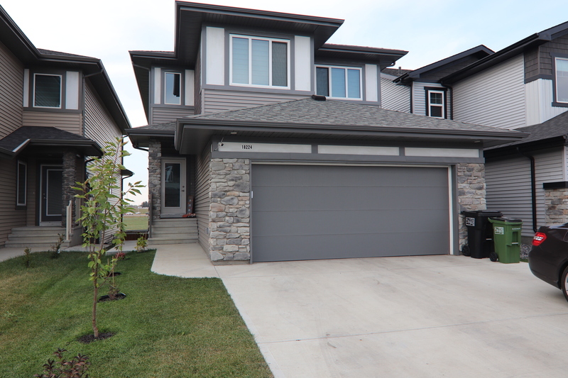 Edmonton House: 18224 94 St NW