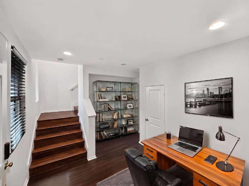 Signal Hill Condo: 1844 North Orizaba Avenue