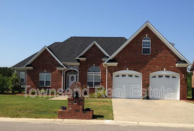 Fayetteville House: 305 W. Summerchase Dr.