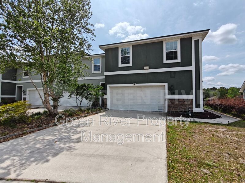 Middleburg House: 3107 Zeyno Drive