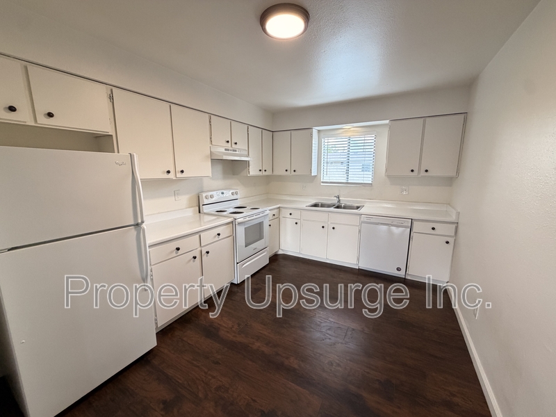 Redding Condo: 1131 West Street - 5