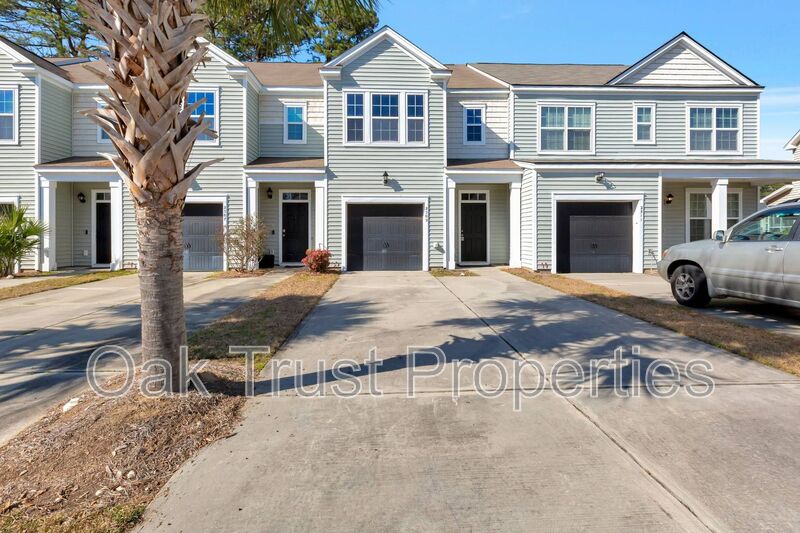 North Charleston House: 2509 Stadium Dr.