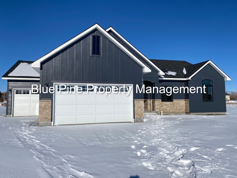 Rexburg House: 1104 Cypress Loop