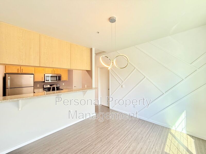 Vancouver Condo: 10800 SE 17th Cir