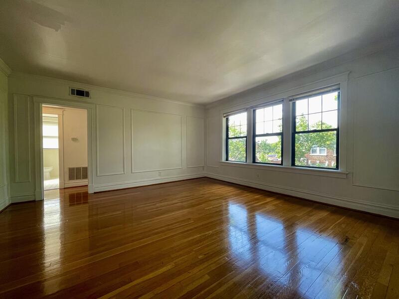 St Louis Condo: 6332 North Rosebury Avenue 2E