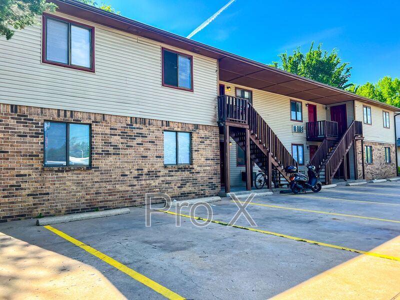 Fayetteville Condo: 1045 Happy Hollow