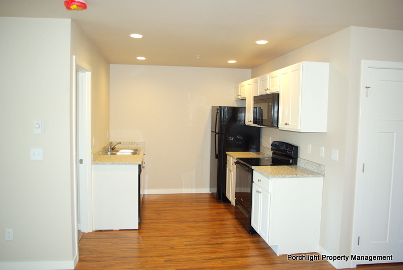 Lynden Condo: 2007 Aaron Drive - 202