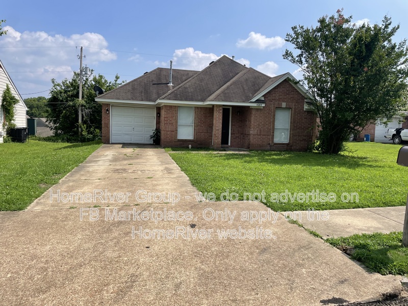 Memphis House: 4269 Appian Dr
