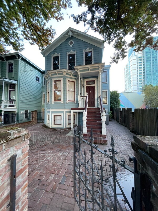 Sacramento Condo: 1106 G Street