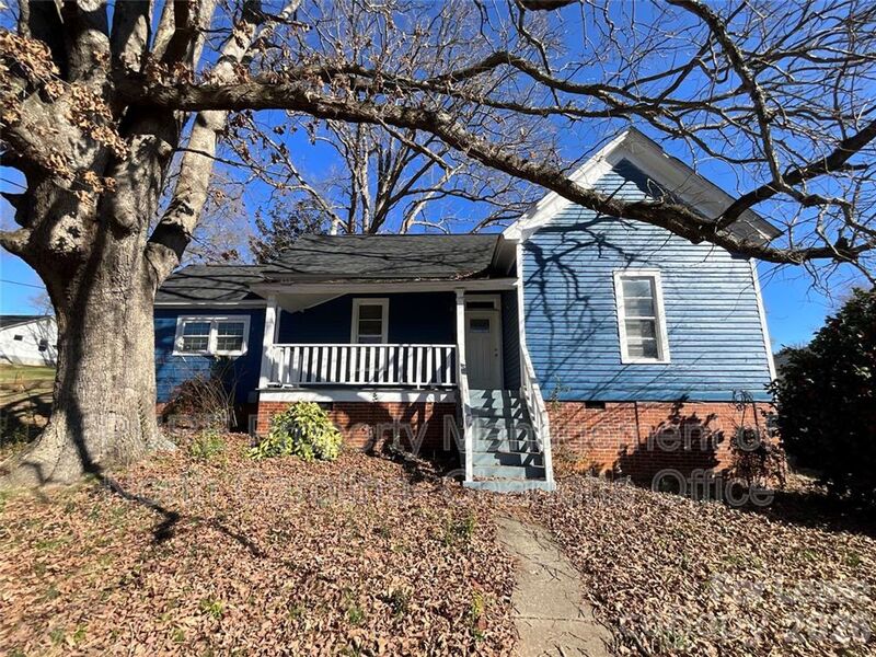 Albemarle House: 330 Depot St