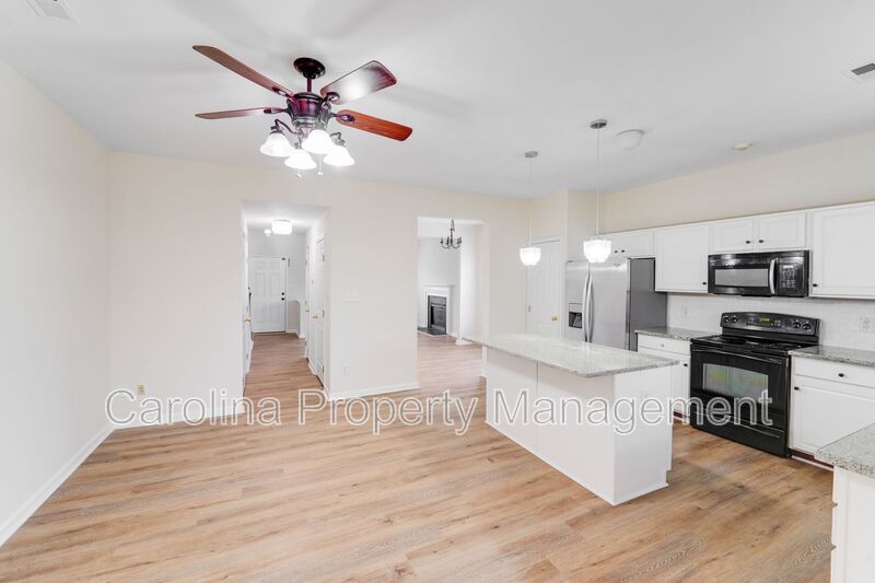 Charlotte House: 4901 Sunburst Ln