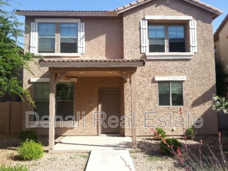 Gilbert House: 1939 E Emily Lane