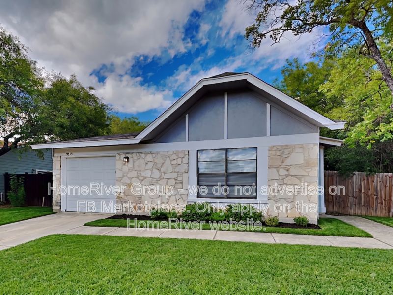 San Antonio House: 9715 Hidden Cross