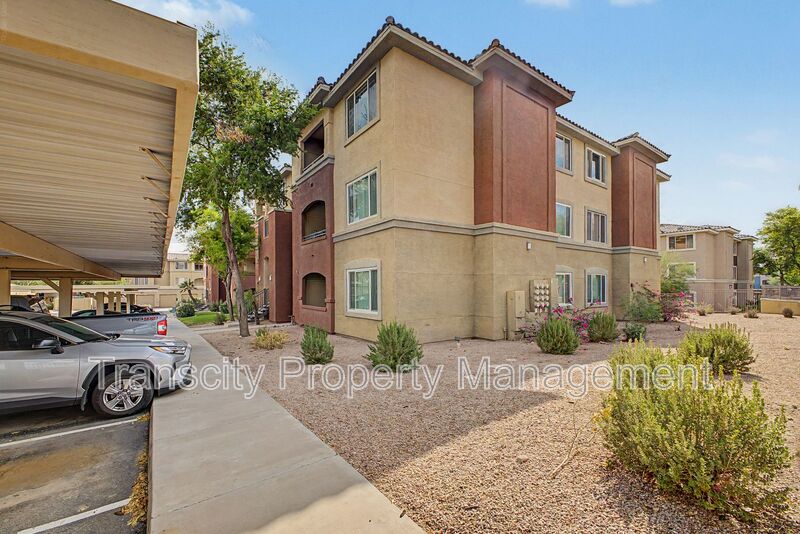 Phoenix House: 5401 E Van Buren St