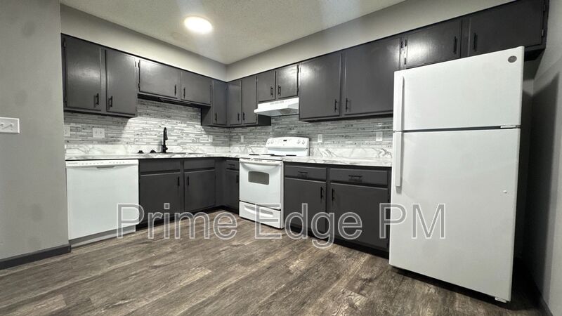 Lincoln House: 4521 Madison Avenue