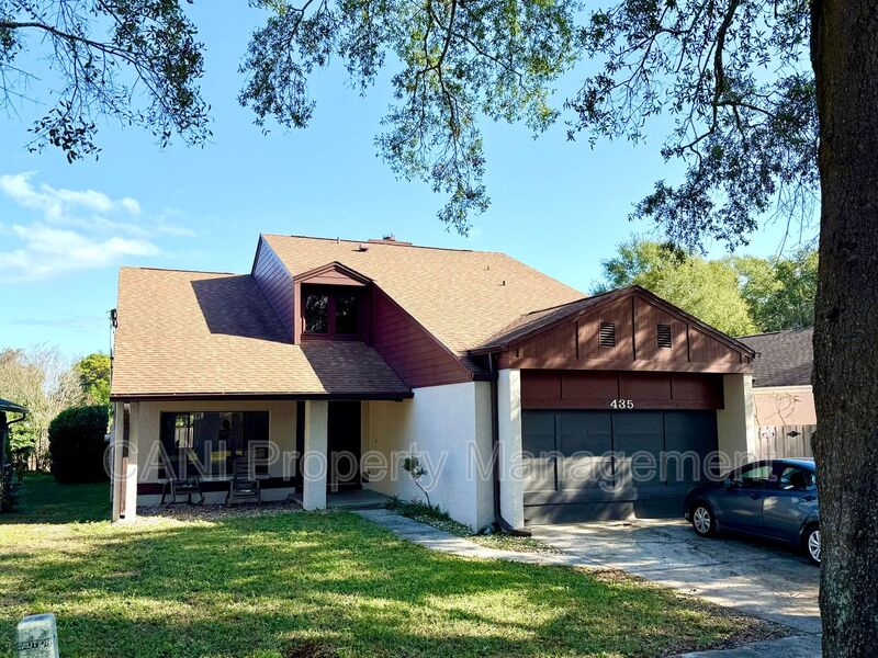 Orlando House: 435 Loblolly Lane