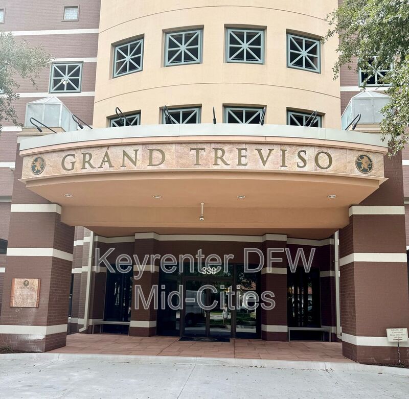 Irving Condo: 330 East Las Colinas Boulevard