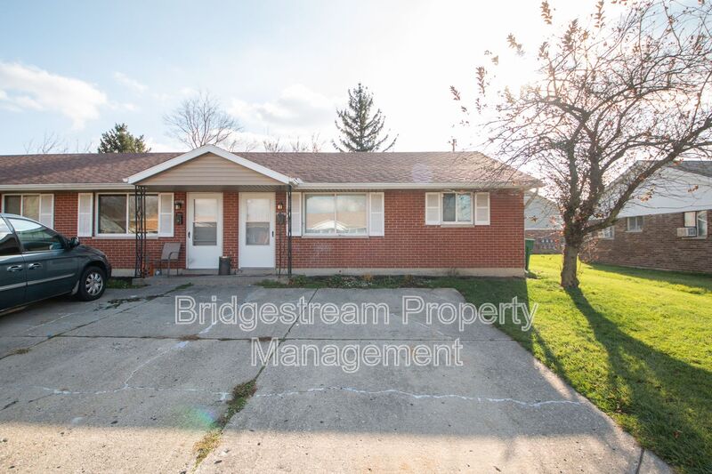 Huber Heights House: 4948 Leeper Street