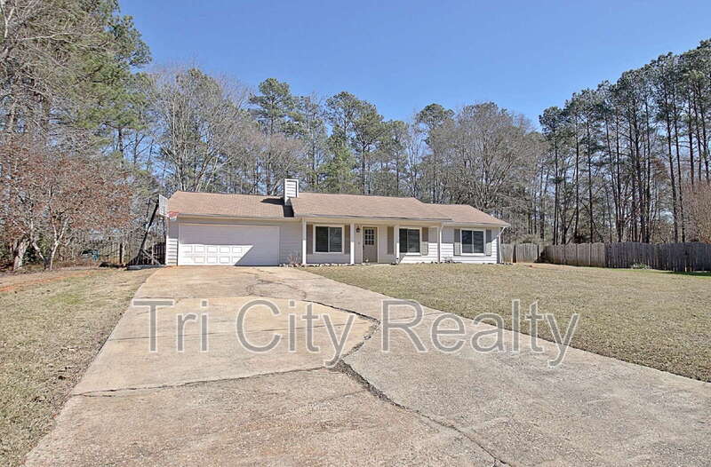 Peachtree City House: 210 Bella Rosa