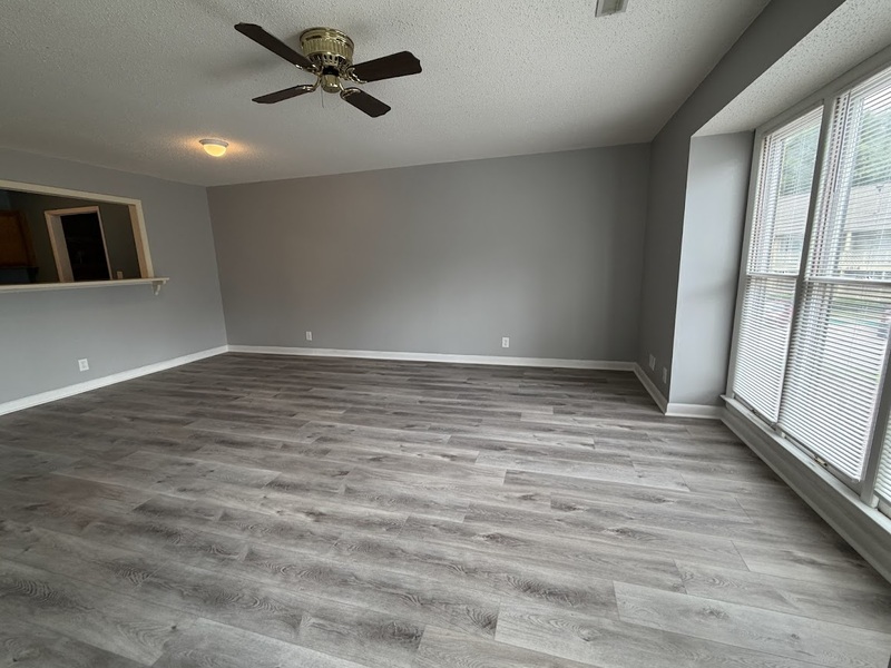 Huntsville House: 4947 7 Pine Circle NW