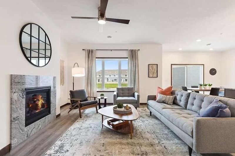 Rogers Townhome: 22060 Brenly Way