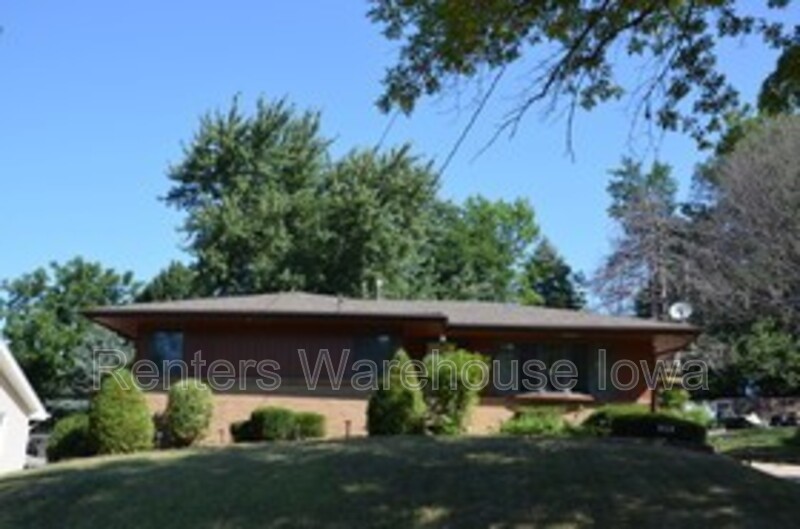 Des Moines House: 2518 Boyd St