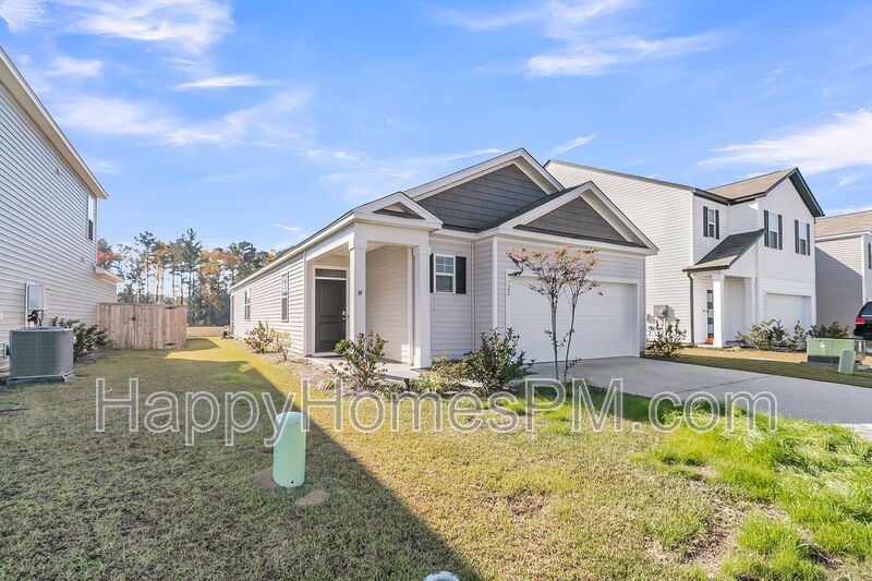 Summerville House: 722 Ladywood Drive