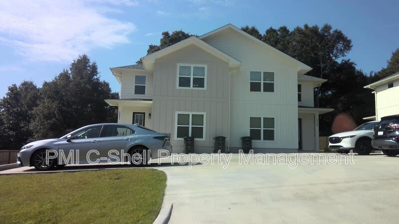 Pensacola House: 2017 Wyatt St