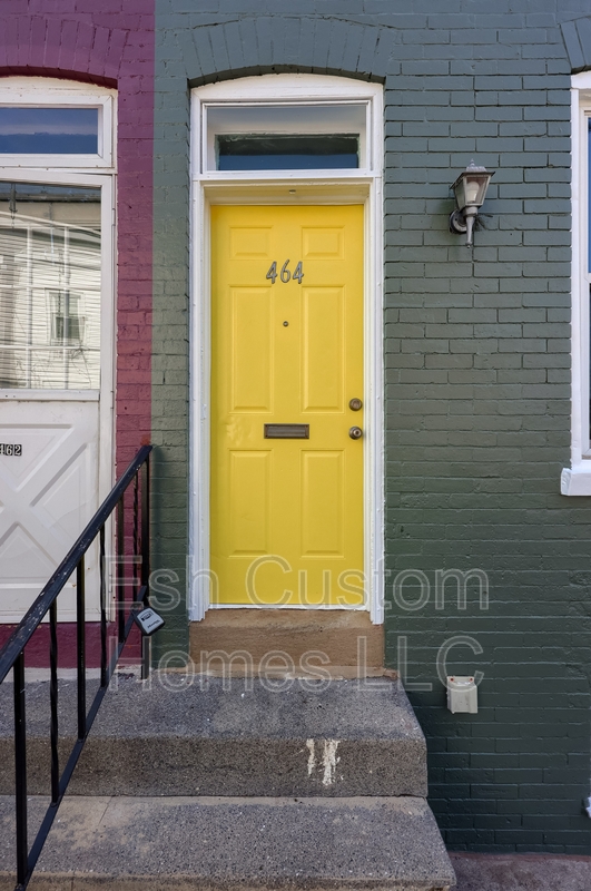 Lancaster House: 464 Lafayette St
