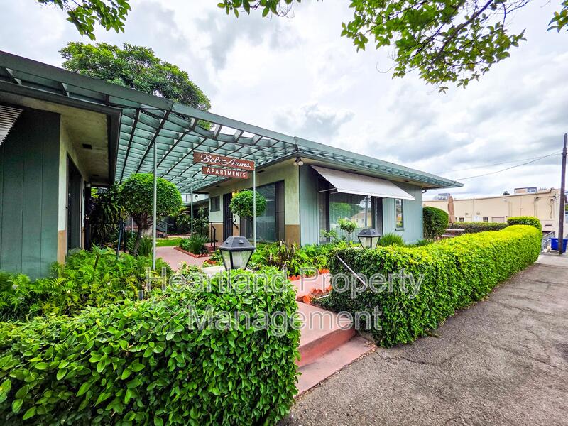 La Mesa Condo: 5129 Wilson St.