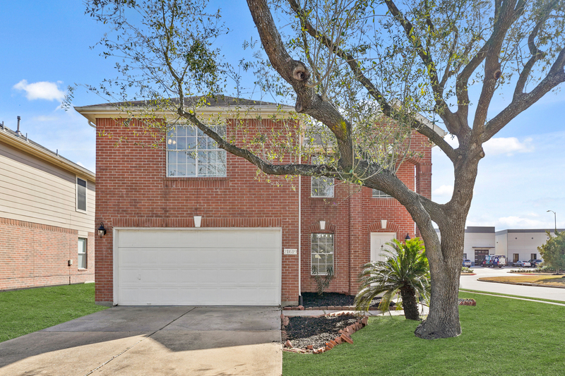 Katy House: 21619 Knightsbrook Lane