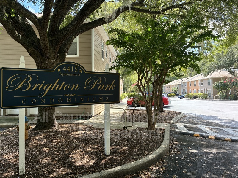 Gainesville Townhome: 4415 SW 34th Street